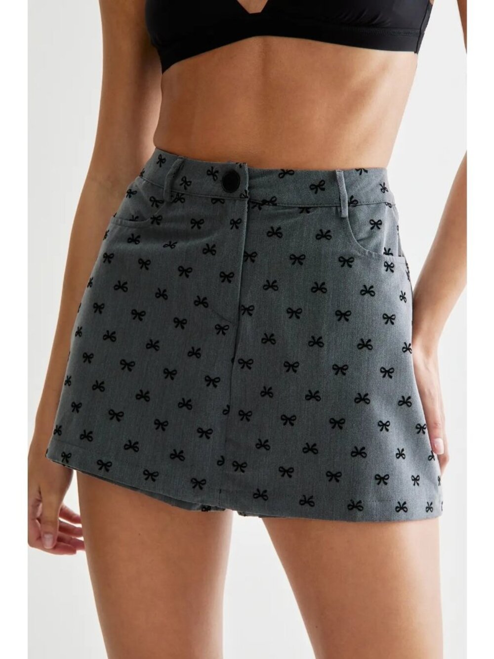 Daphnea Paris Size S Bow Print Gray Skort Mini Black Accents High Waisted
